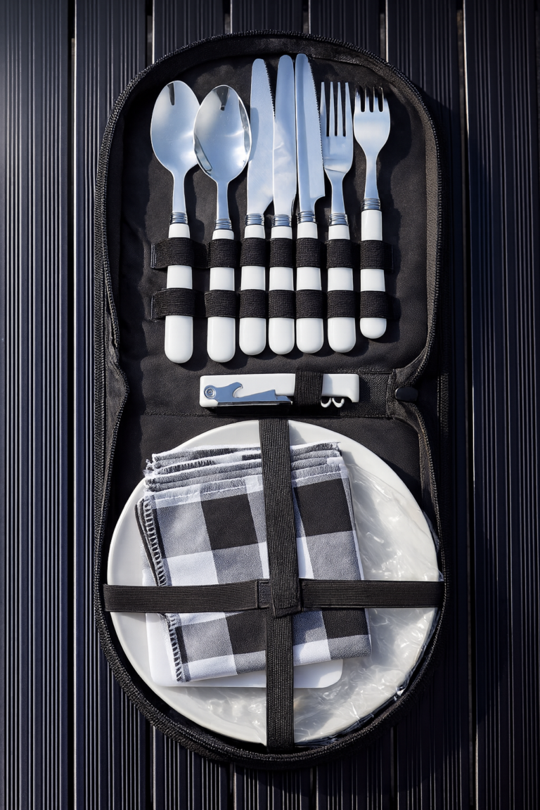 Kit cubiertos + platos Guaira Project